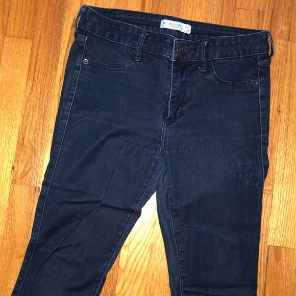 Abercrombie Skinny Jeans - Picture 2 of 3